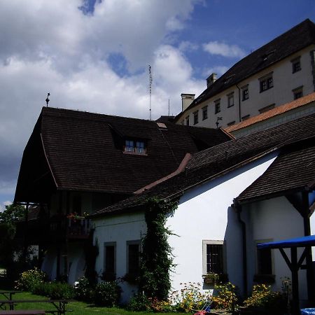 Penzion U Tkadlen Йндрихув Храдец Екстериор снимка